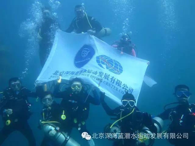 充电器一插就是绿灯怎么修理游戏画面