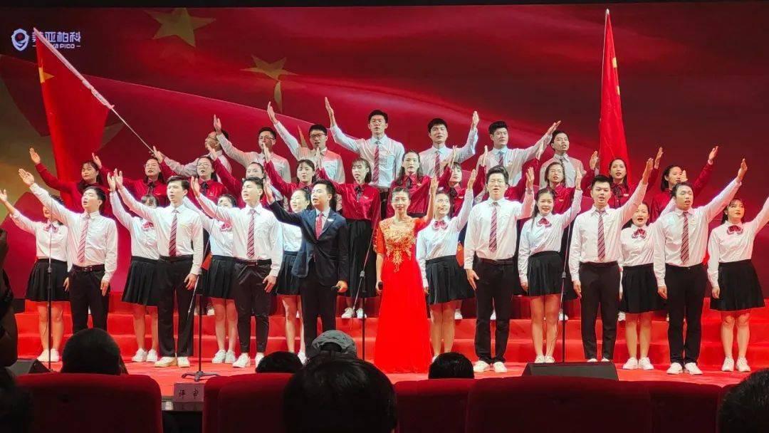 对联贴在大门的什么边?-有问必答平台,解答你的疑问